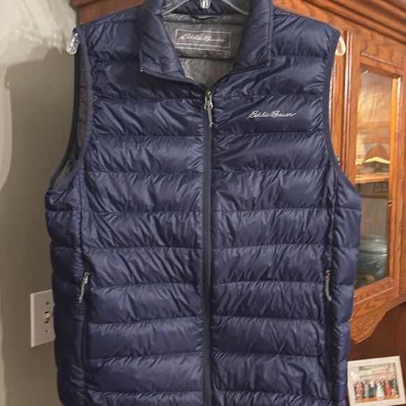 Nwot Mens Lightweight Puffer vest size Med - Picture 5 of 7
